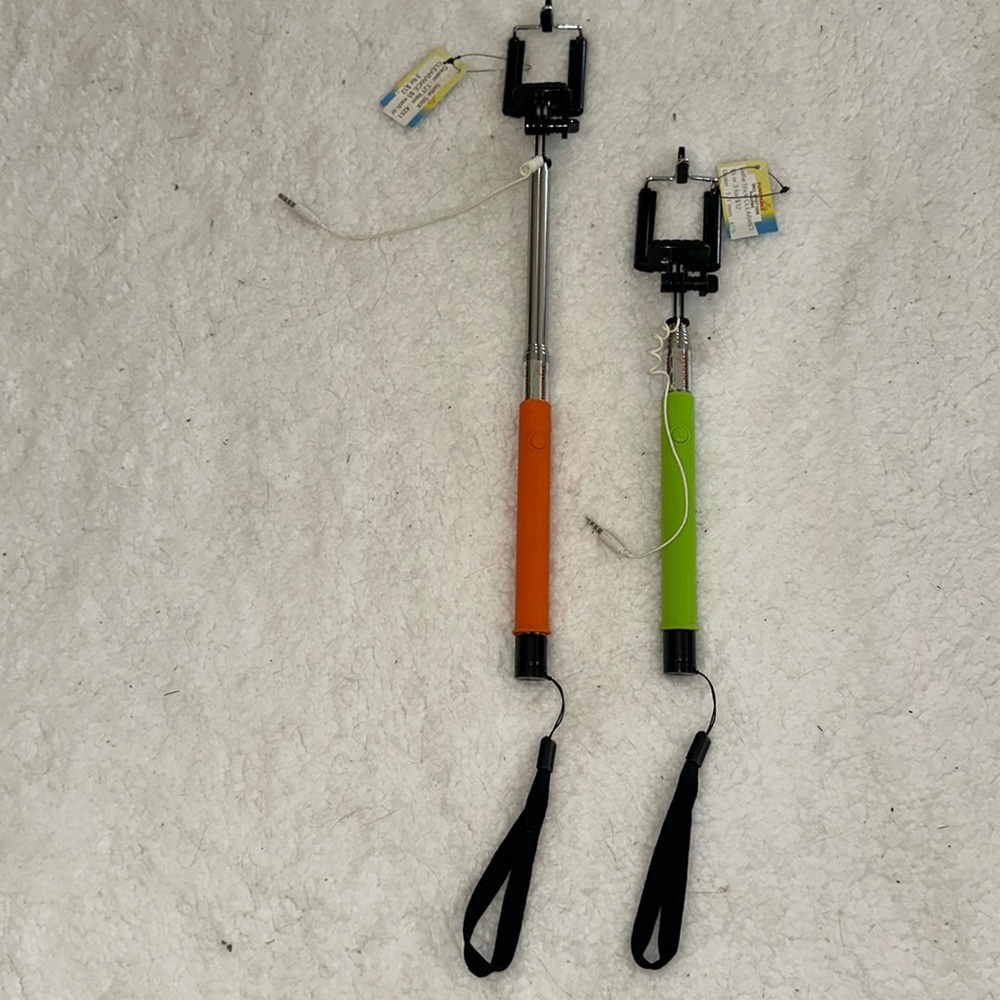Selfie sticks 2 pack, Orange and Green! 📸